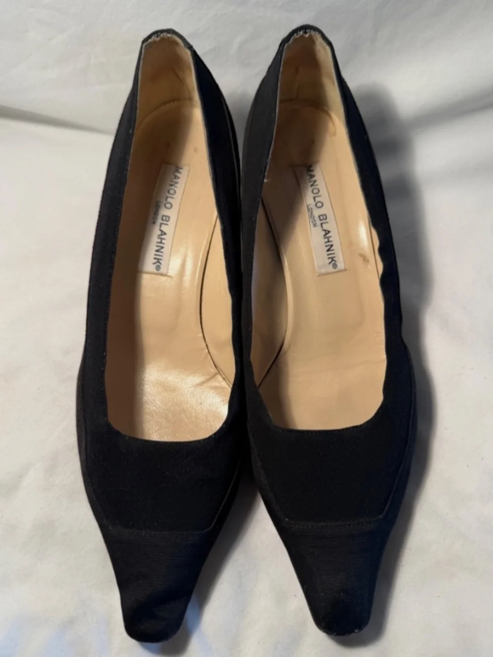 Vintage Manolo Blahnik Black Suede Pointed Toe Heels Size 39